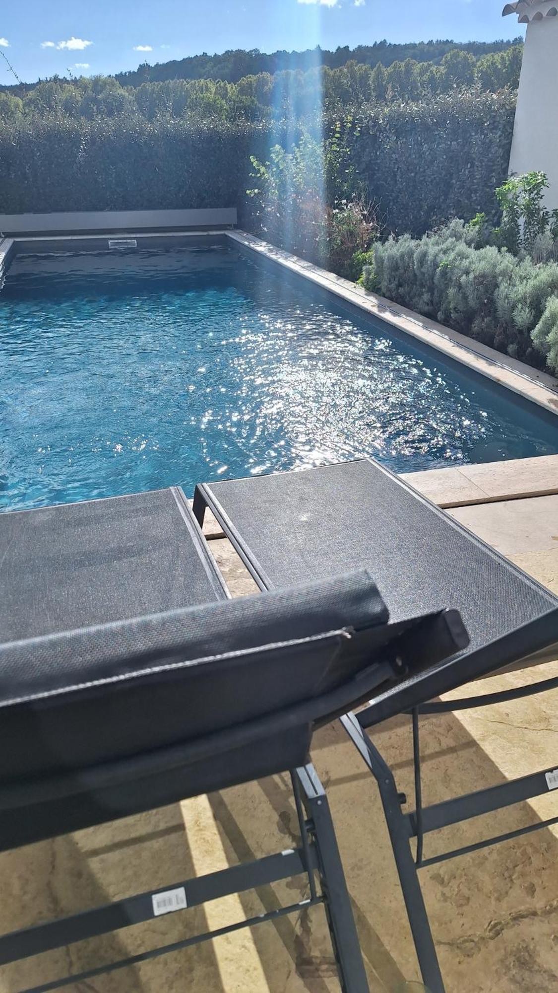 Villa Mont Ventoux: Luxury Retreat with Private Pool and Provençal Views Malaucene Exterior photo